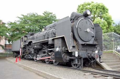 相模原市鹿沼公園のD52形蒸気機関車 - 相模原町田経済新聞