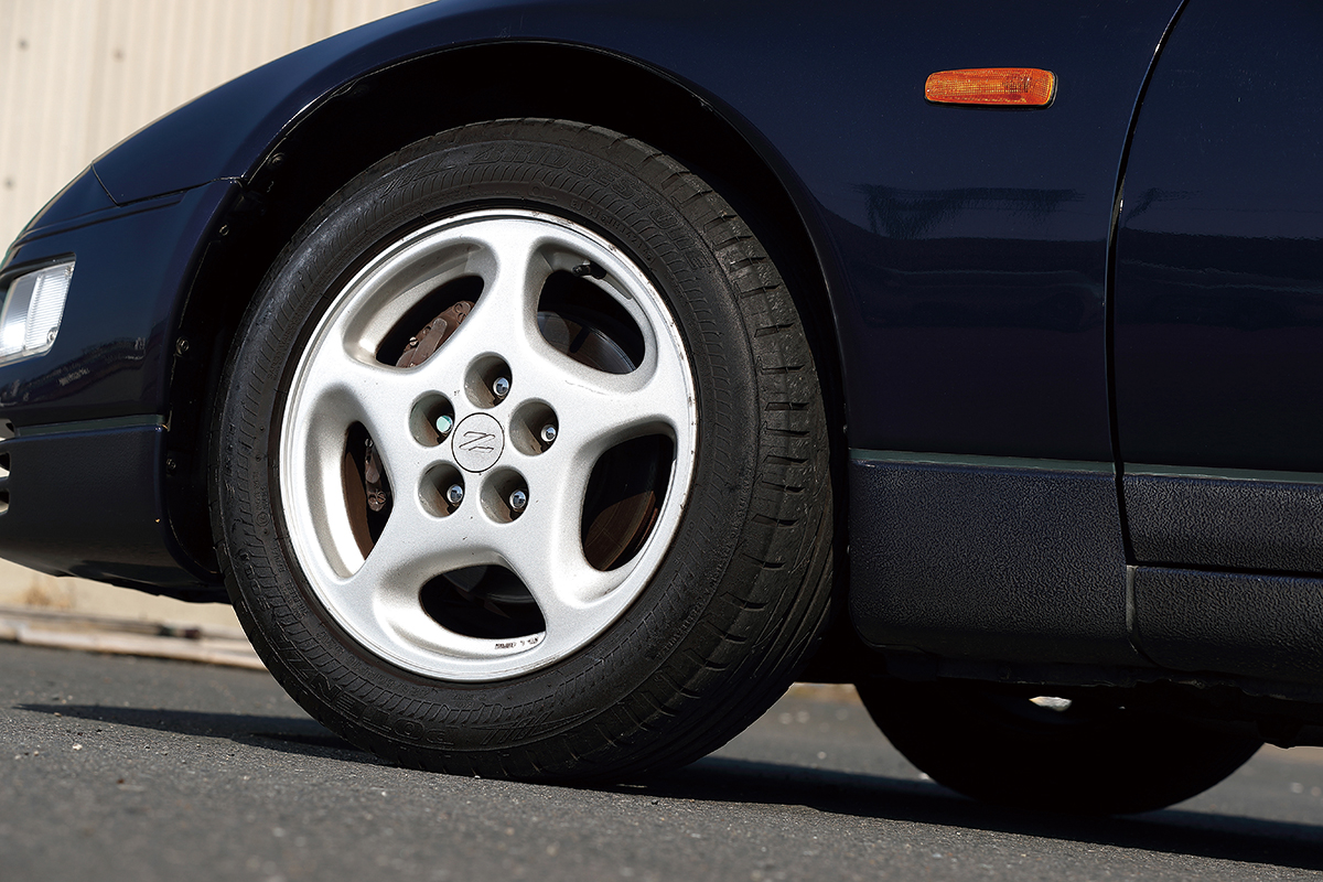 11年も販売されていたロングセラーモデル｜日産 フェアレディZ 300ZX