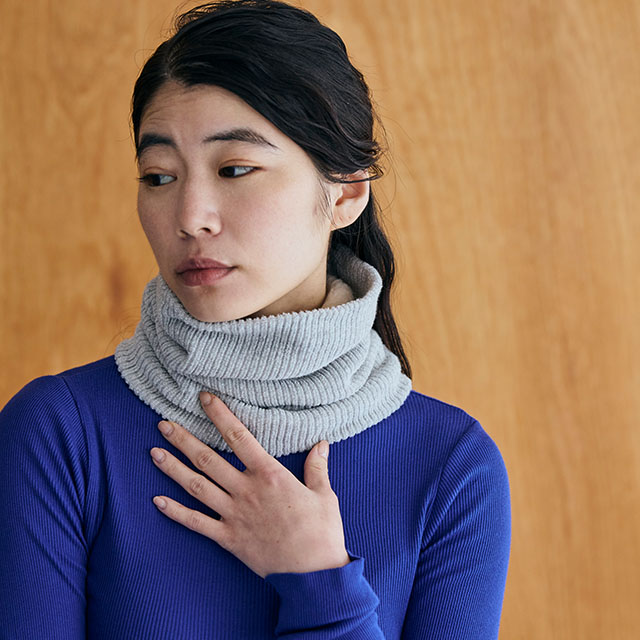空気で保温するワシオ式起毛のネックウォーマー｜服飾品｜中川政七商店