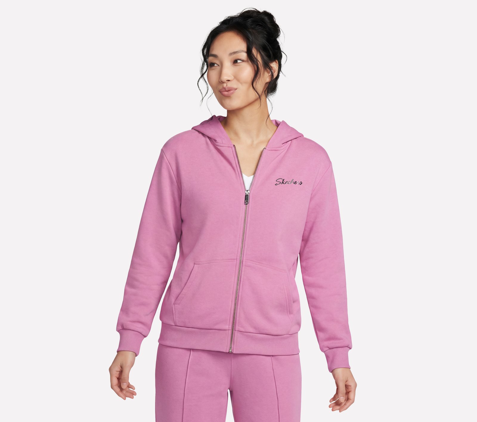 image;width=1600,format=auto/