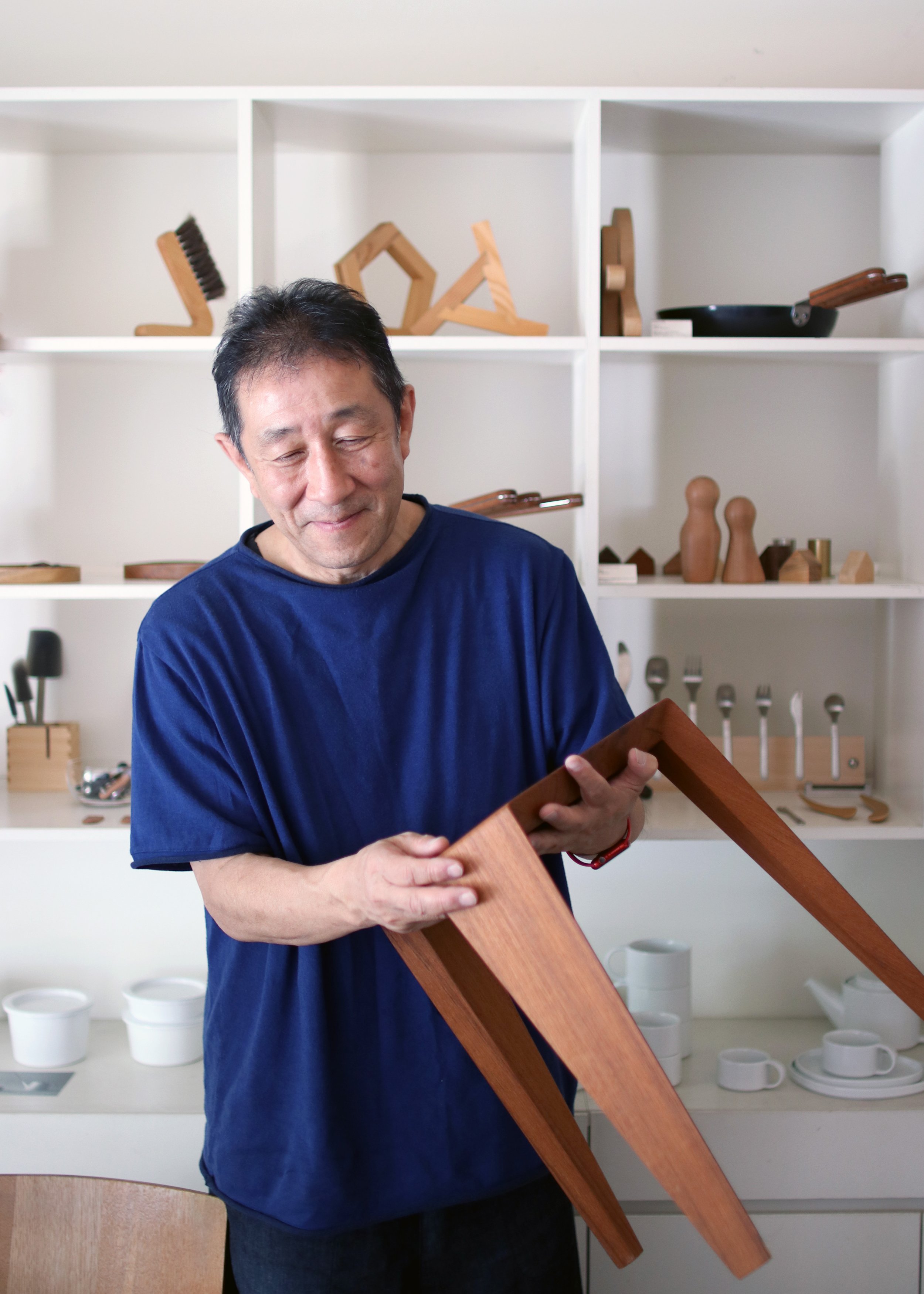 小泉誠さんがデザインした宮崎椅子製作所の「ORI stool」 — IDREIT