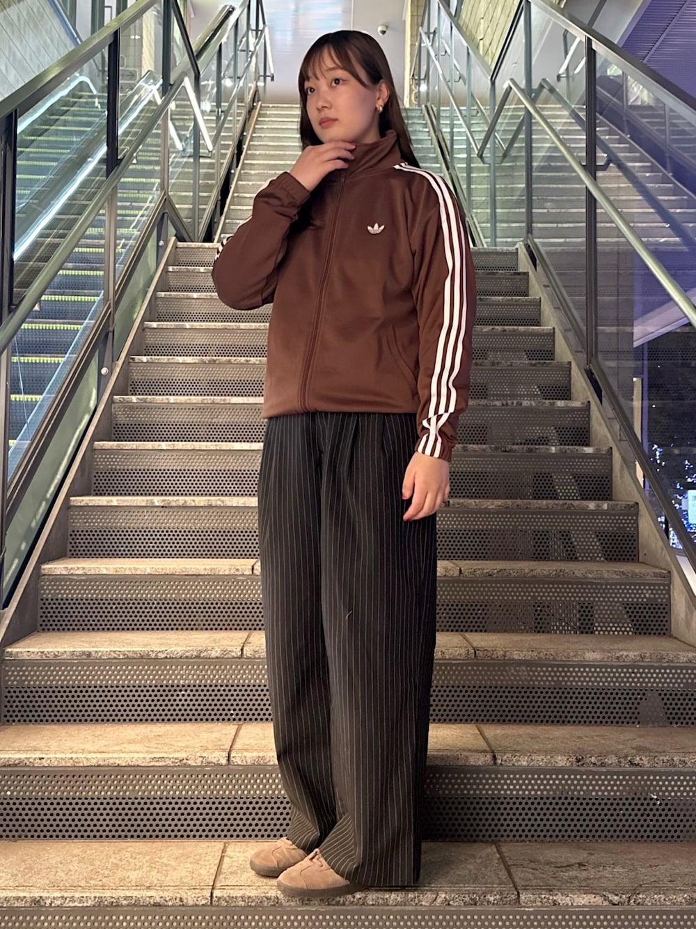 adidas トラックジャケット コーデュロイ ダーク ブラウン 茶色 秋冬