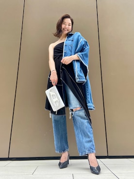DIESELのアイテムを使った「ベアトップ」の人気ファッション