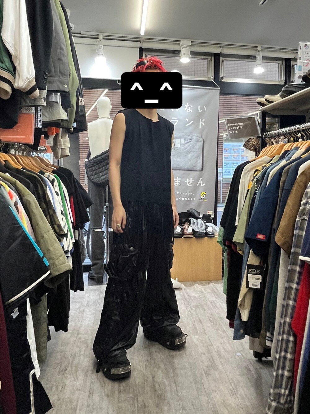 ISSEY MIYAKEのタンクトップを使った人気ファッションコーディネート