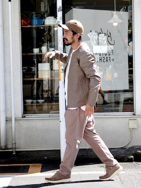 nonnativeのノーカラージャケットを使った人気ファッション