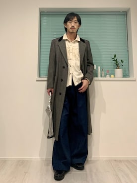 BURBERRYのチェスターコート（グレー系）を使った人気ファッション