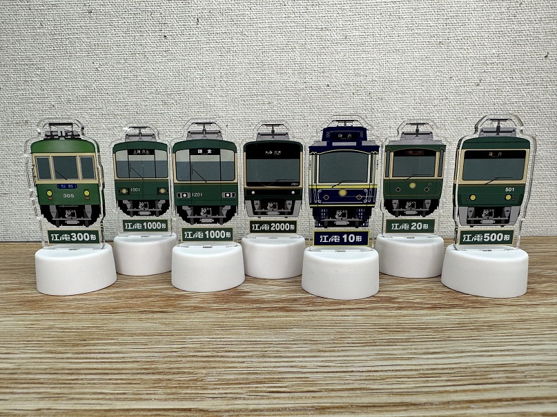 江ノ島電鉄 イラスト方向板グッズなど 販売（2023年5月21日） - 鉄道コム