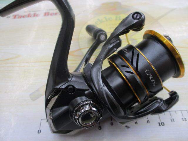 特価【良品】SHIMANO 21 SOARE XR C2500S 本体のみ s-l400.jpg