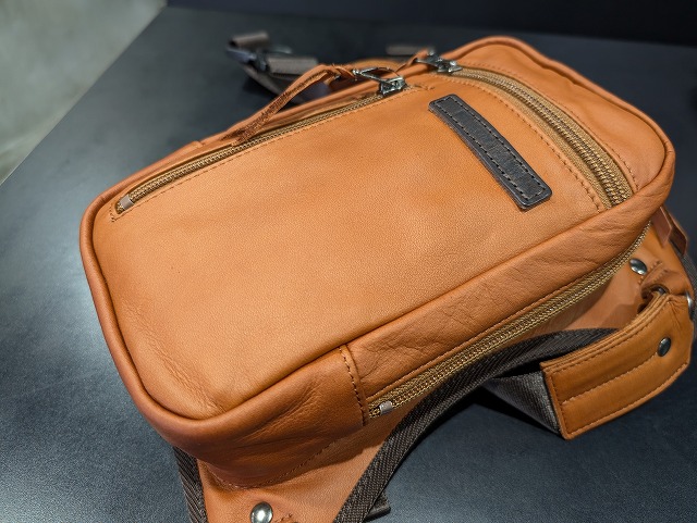 2ウェイレッグバッグの現行モデルと限定モデル比較！：KUSHITANI三鷹店