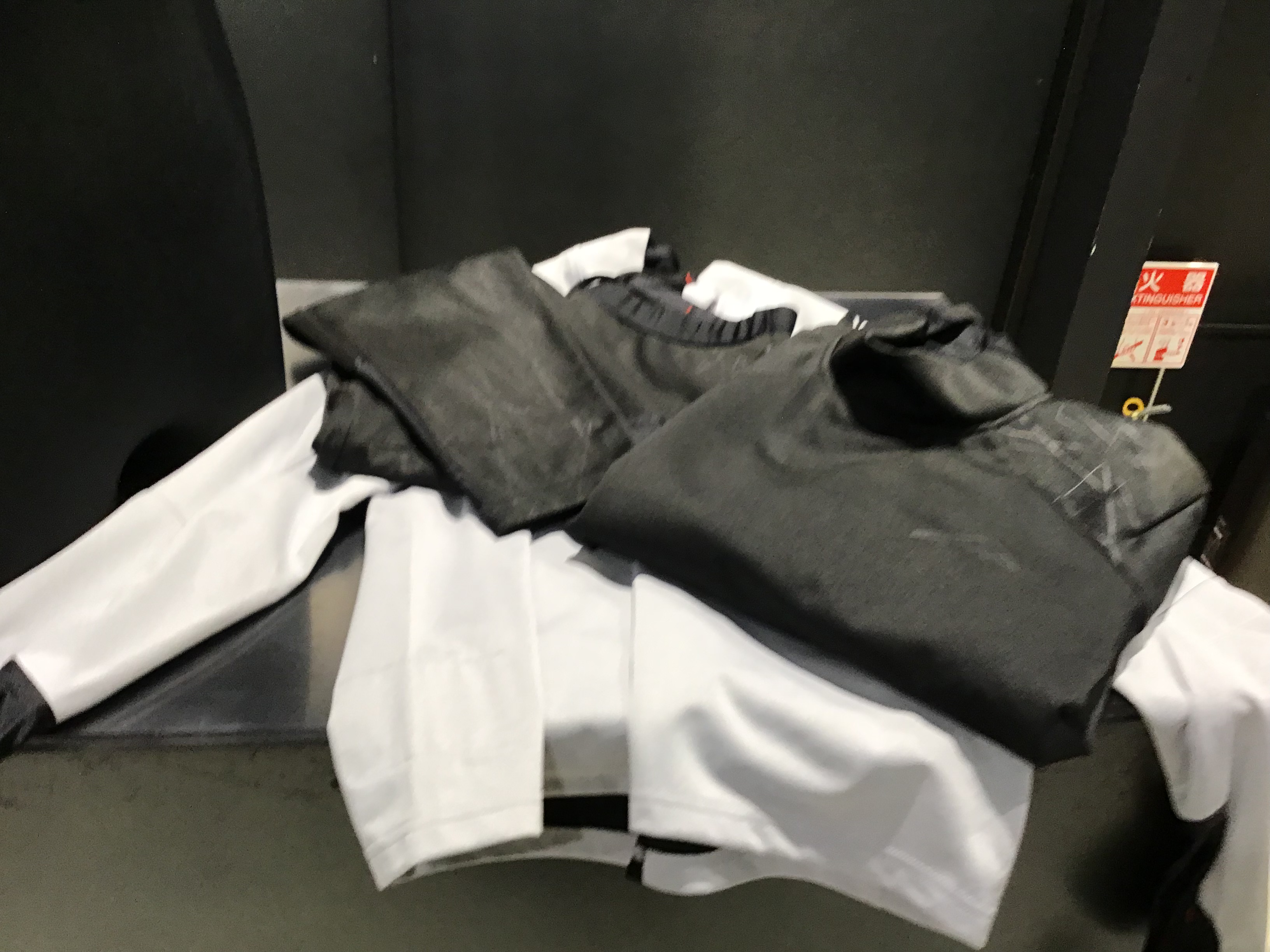 入荷速報≪2024年FW新作≫K-1330MIDとK-1331：MIDインナートップスと