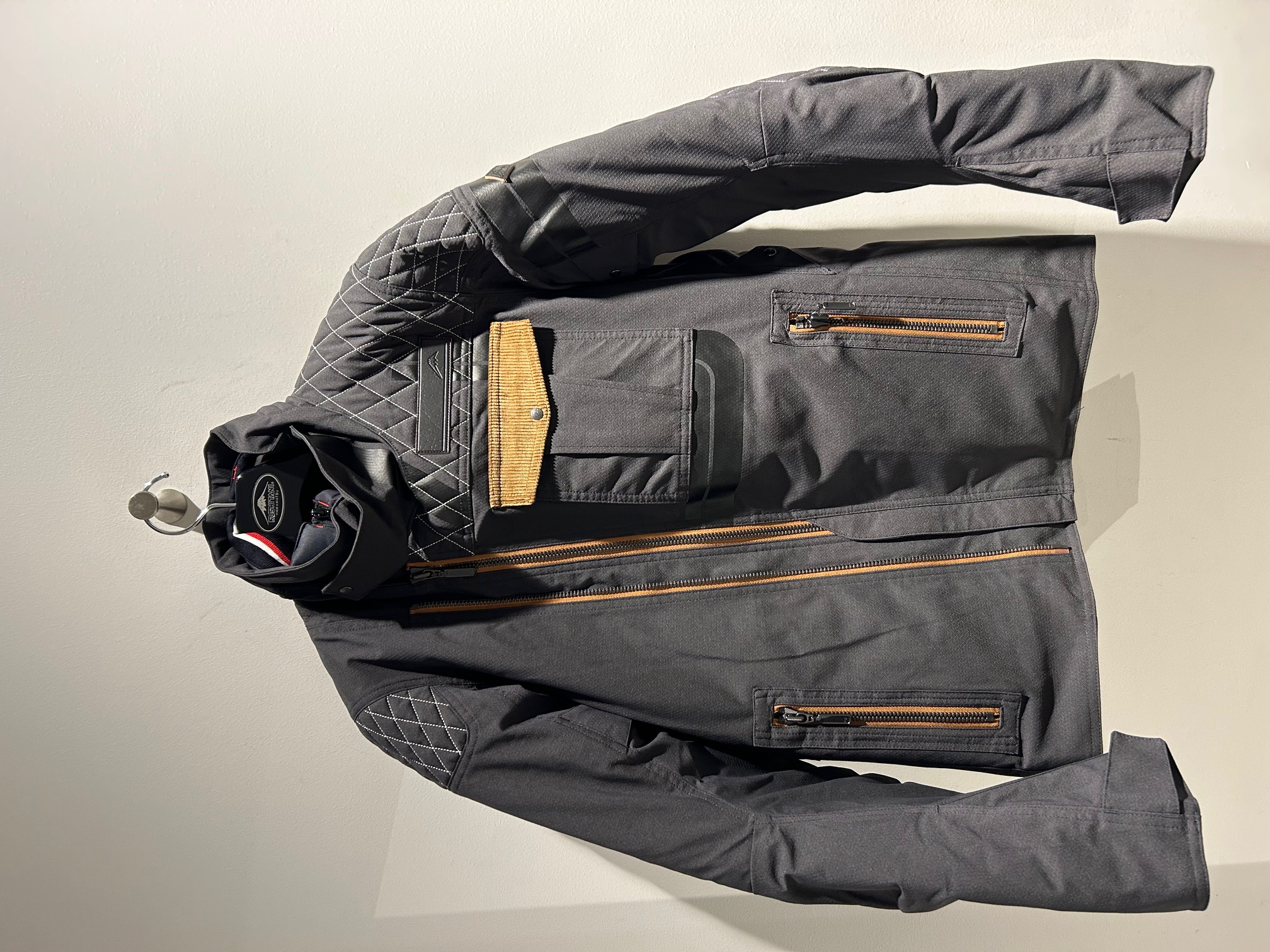 2025年秋冬アイテム＞K-2878 ｳｲﾝﾀｰｱｰｶﾅｼﾞｬｹｯﾄが入荷しました