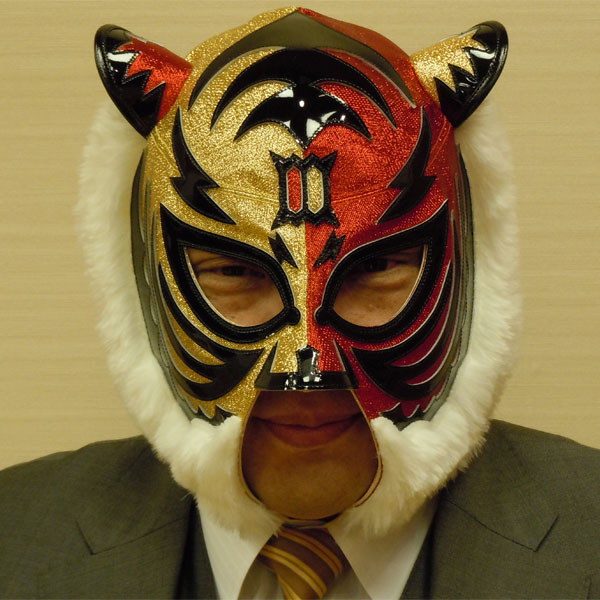 初代タイガーマスク Ⅲマーク 金x赤ハーフマスク」 予約開始