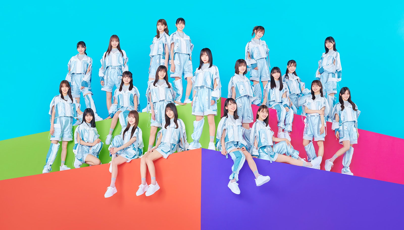 日向坂46、新メンバー加入発表 “4期生メンバー”の姿公開 - モデルプレス