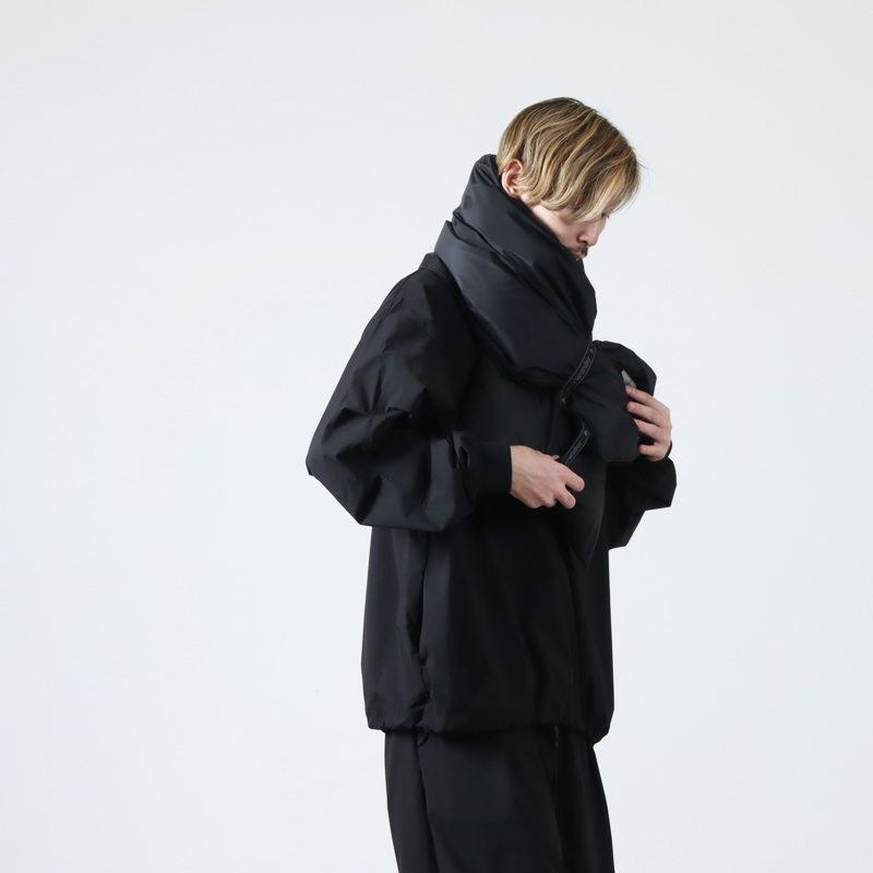 and wander (アンドワンダー) ripstop down muffler / リップストップ