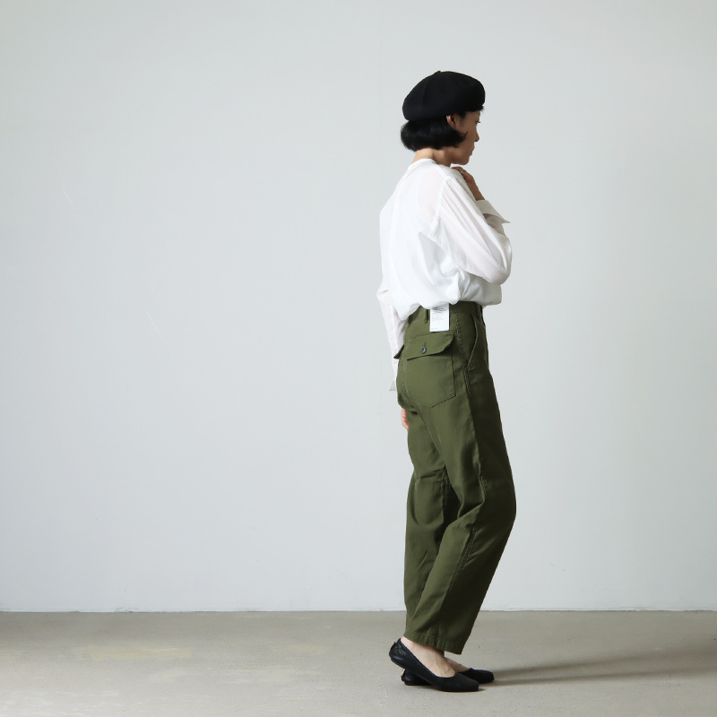 CIOTA (シオタ) スビンコットン バックサテン ベイカーパンツ