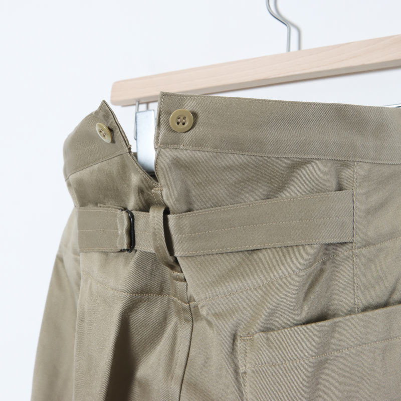 COMOLI (コモリ) コットンチノ オーバーパンツ