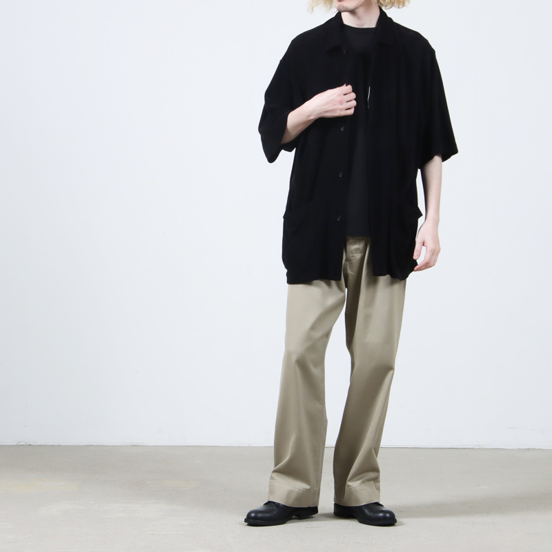 COMOLI (コモリ) KHAKI チノパンツ / カーキチノパンツ