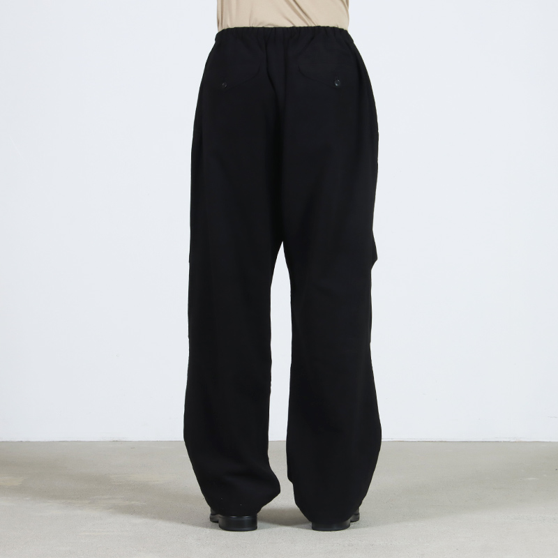 COMOLI (コモリ) モールスキン ニータックパンツ