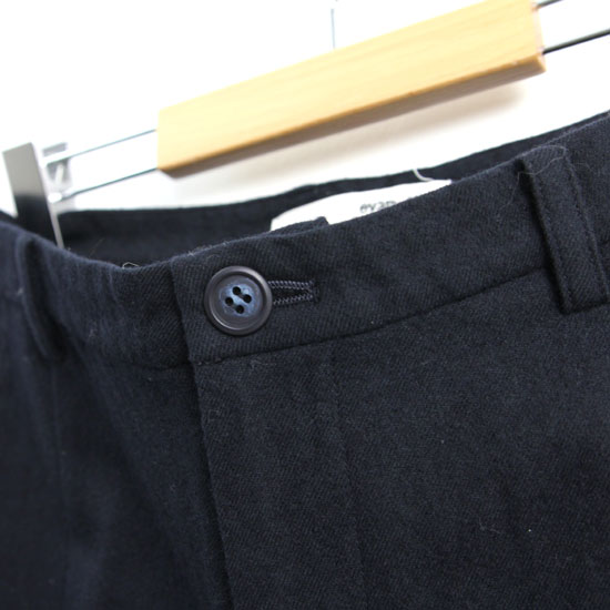 evameva (エヴァムエヴァ) Cotton wool twill pants
