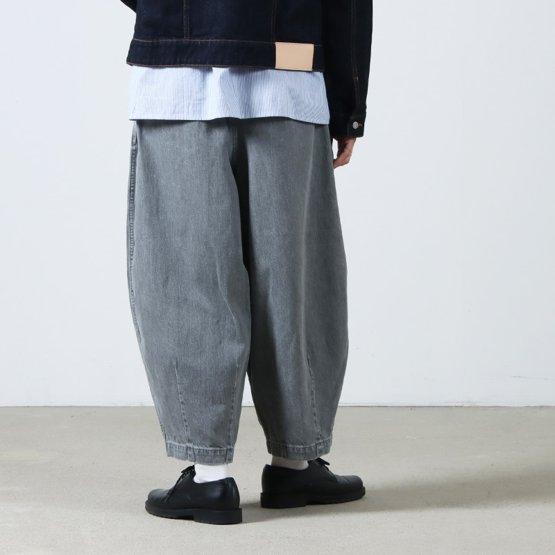 HARVESTY (ハーベスティ) サーカスパンツ ブラックデニム