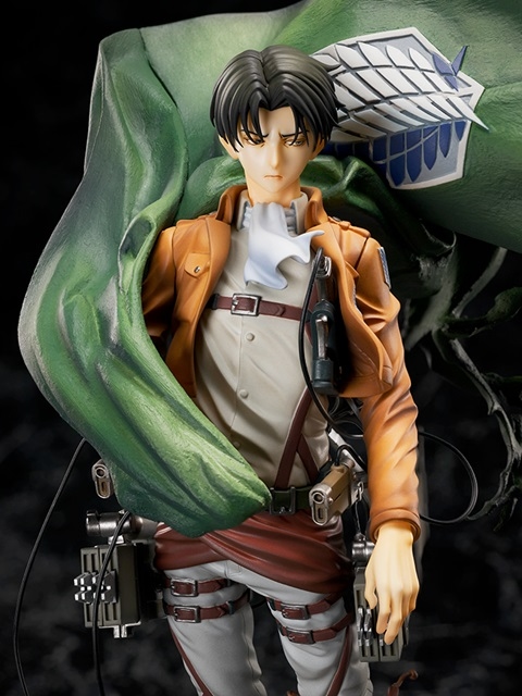進撃の巨人』エレン、リヴァイのスケールフィギュアが登場