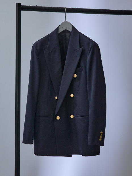 ブリオー二、長期自宅保管品、紺ブレザー、サイズ38（ A5) 【公式通販】