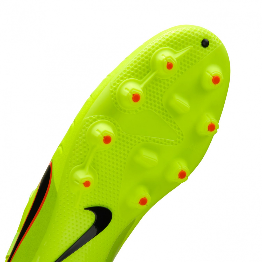 ナイキ TIEMPO LEGEND 10 ACADEMY ティエンポ レジェンド 10