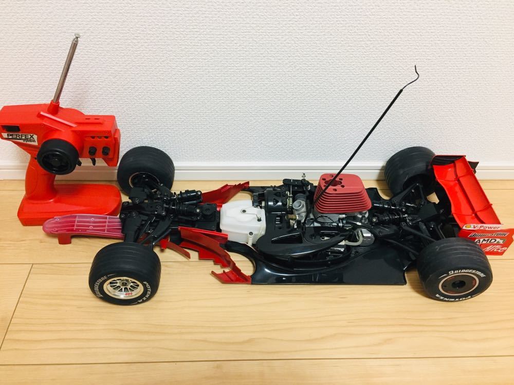 ディアゴスティィーニ フェラーリ7/1 スケール エンジンラジコンカー