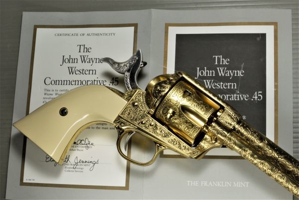 SMG刻印有 THE JOHN WAYNE REVOLVER モデルガン SMG刻印有 THE JOHN