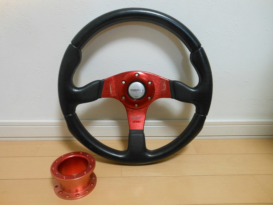時限値下げ momo RACE ステアリング メタリックレッド TYP D35 時限