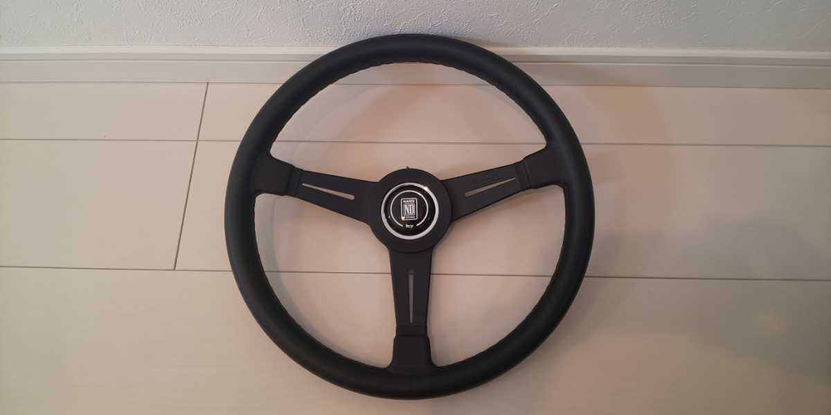 ナルディ クラシック ブラックスポーク 36φ レザーステアリング FET