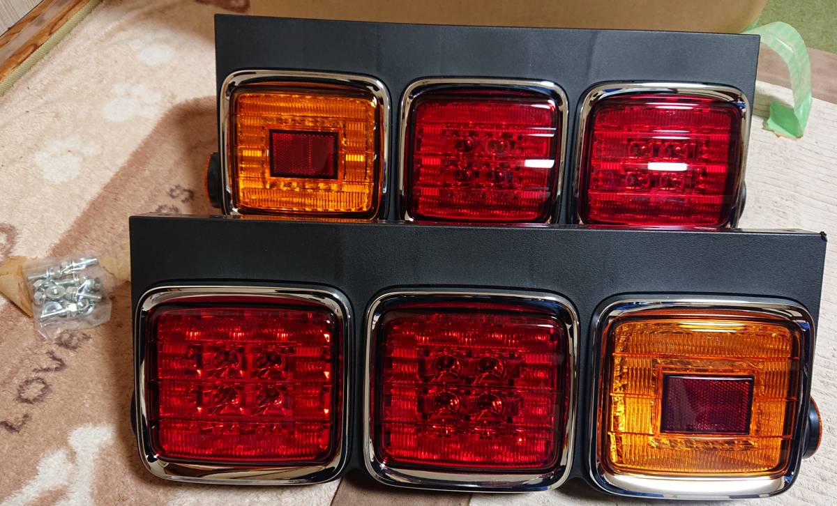 O*o様 いすゞ 純正 オプション LED コンビ テールランプ デコトラ O*o