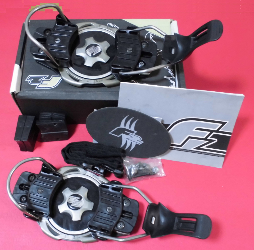 アルペンスノーボード用ビンディング（F2 Intec RS）
