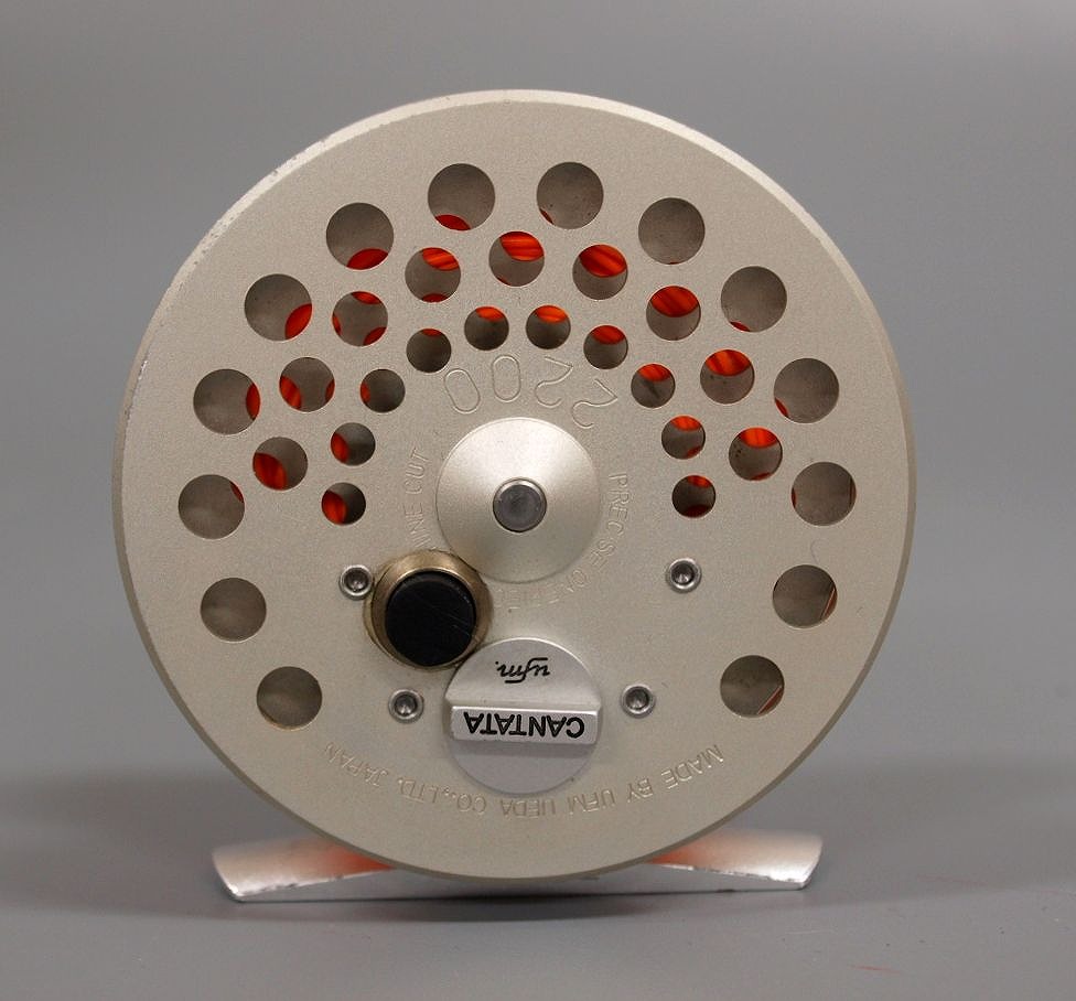 ufmウエダ CANTATA 2100 フライリール 布袋付き アルミ製 手巻き ufm