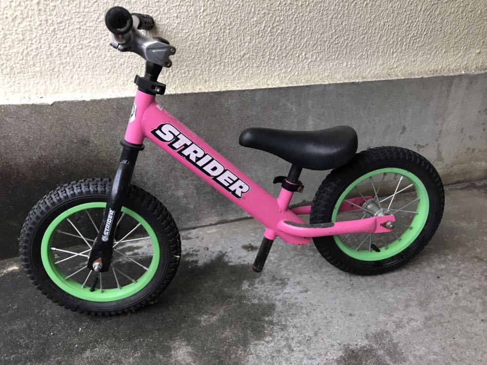 良品 ストライダー 12インチ キックバイク ピンク 桃色