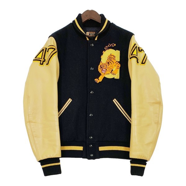 美品MARC JACOBS スタジャン 希少 美品MARC JACOBS スタジャン 希少