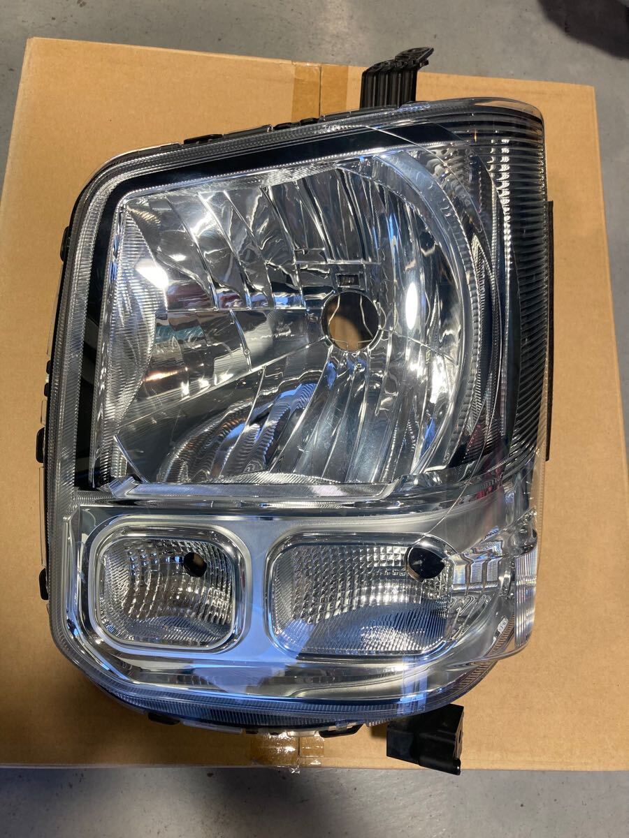 スズキ エブリィ 純正 左ヘッドライト 部品番号35320-64P01 35320