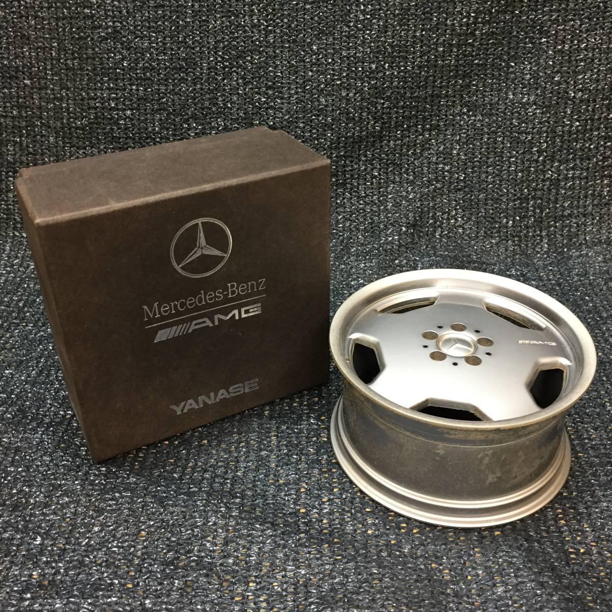 Mercedes-Benz AMG ホイール型小物入れ・灰皿 Mercedes-Benz AMG