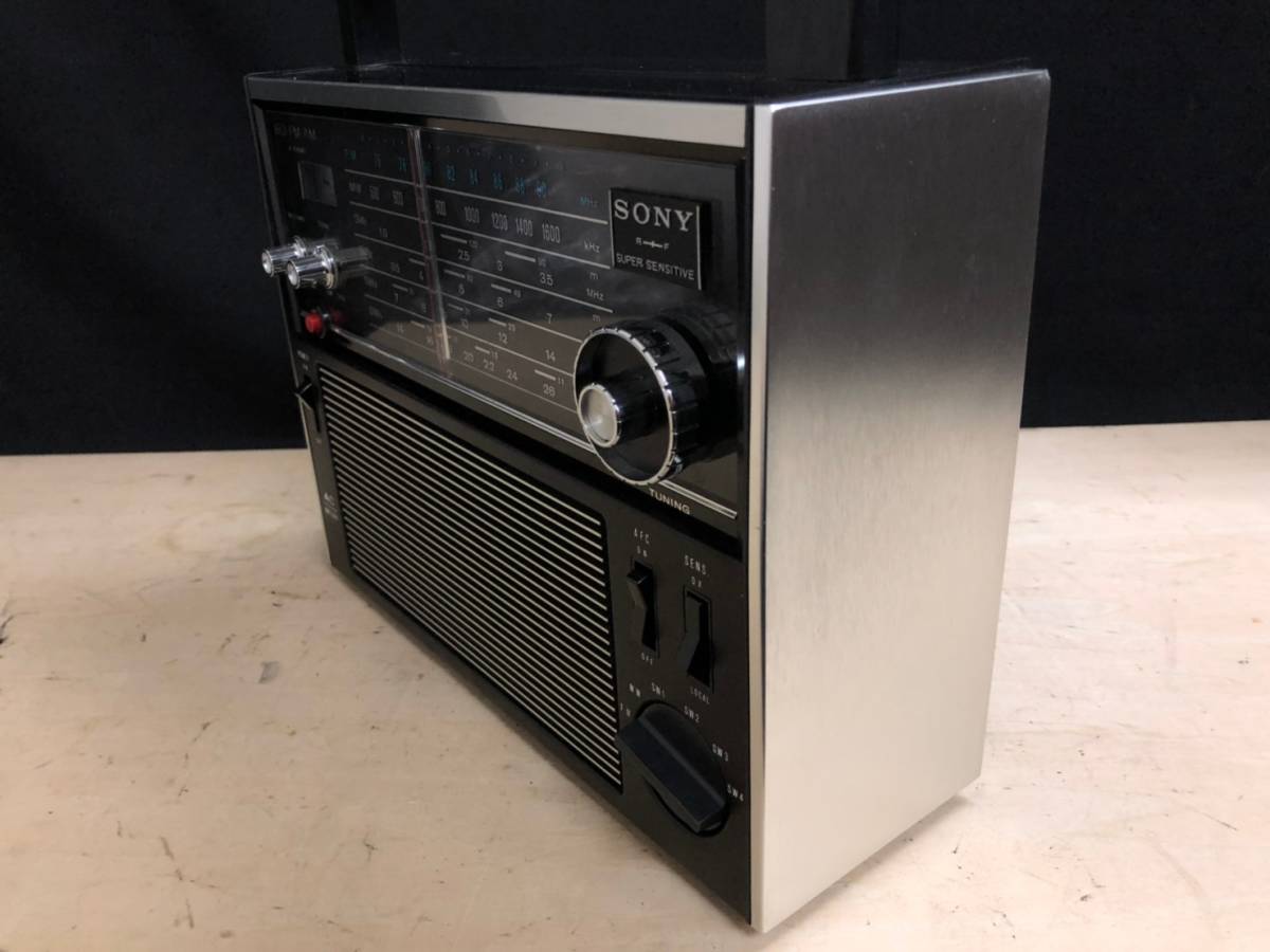 EN594 SONY TFM-2000F 2FET 12トランジスタ FM-AM ラジオ 通電動作