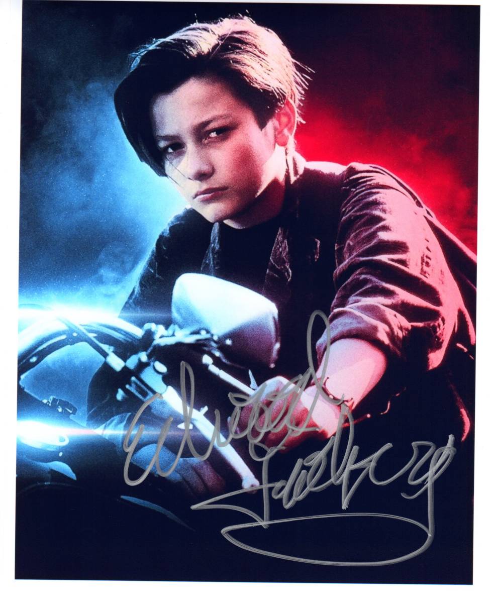 1/31までの出品 エドワード・ファーロング 直筆サインポートレート