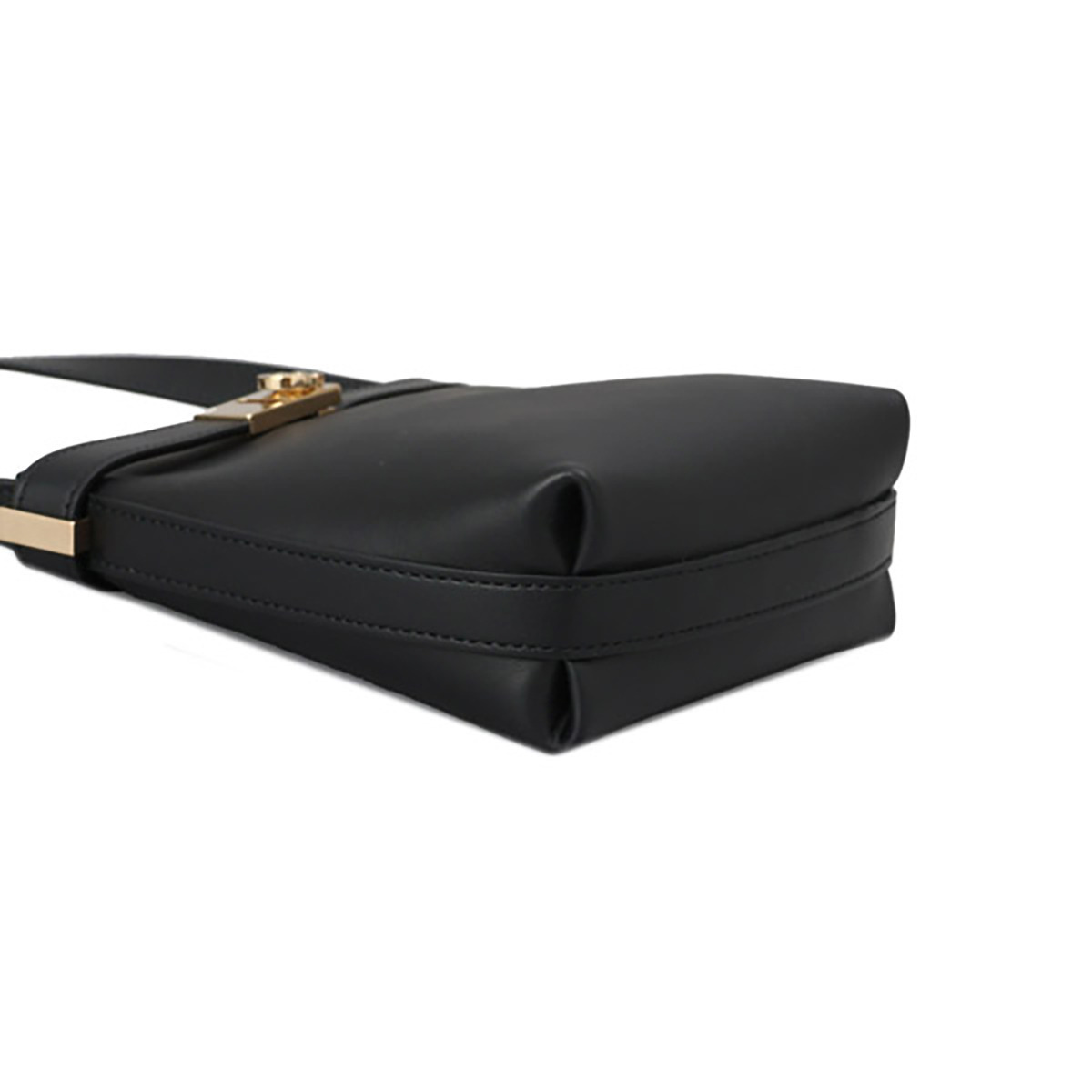 フェラガモ Ferragamo スマートフォンケース フォンショルダー スマホ