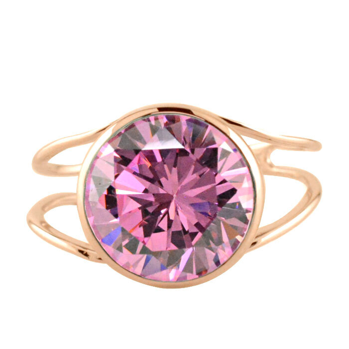 ピンク色おたからや聞くルビーかストーンリングK18内径約16mm重量