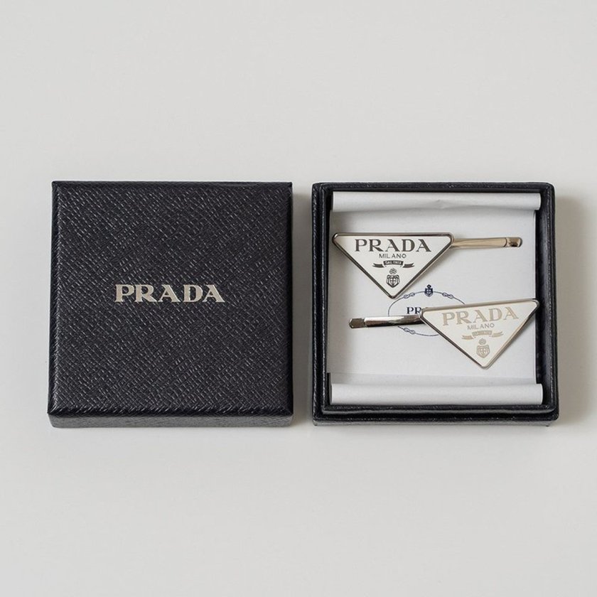 プラダ PRADA トライアングルロゴ ヘアピン ヘアクリップ SYMBOL METAL