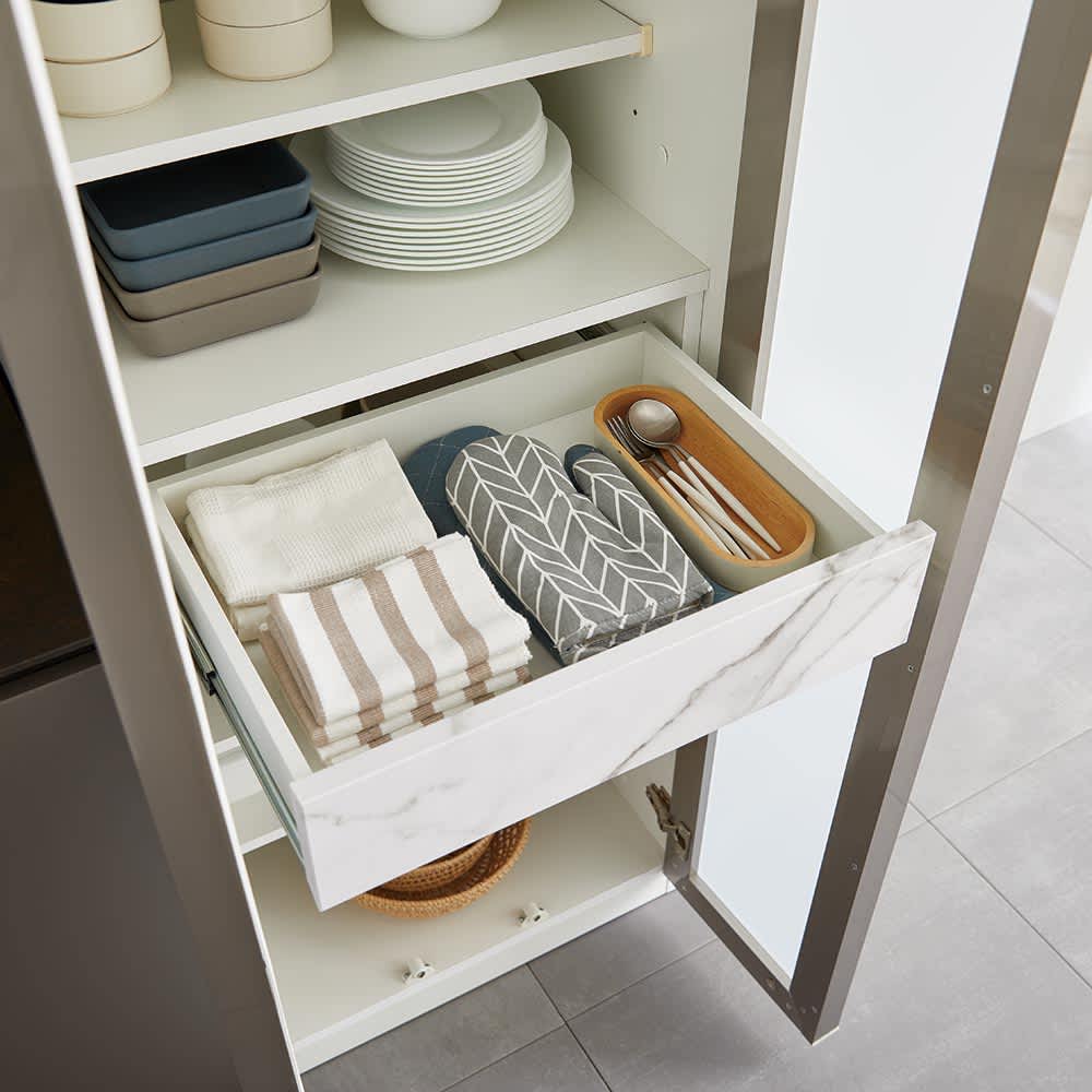 Nocas/ノクアス ガラス扉のモダンなボード 食器棚 幅40cm 通販 - ディノス