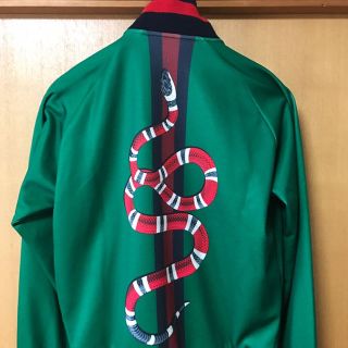 GUCCI - Gucci トラックジャケット スネークの通販 by トト｜グッチ