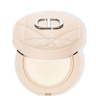 Dior（フェイスパウダー）のフリマアイテム一覧