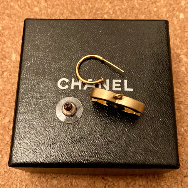 CHANEL - CHANEL フープピアス テテ着用 ジミン着用 片耳の通販 by