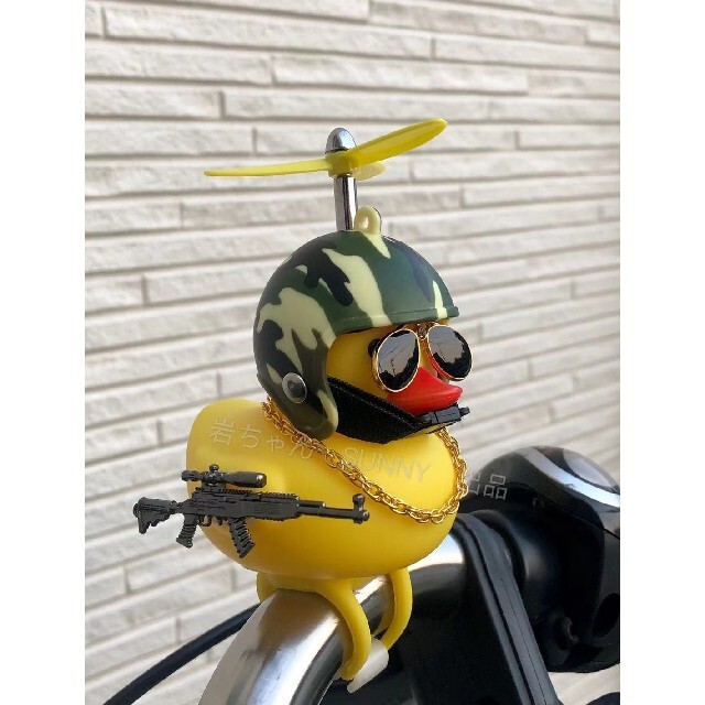 光るアヒル隊長 ▷自転車 自動車 バイクに【迷彩x狙撃銃】の通販 by
