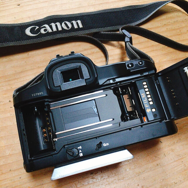 Canon キヤノン EOS-1N 一眼レフフィルムカメラ