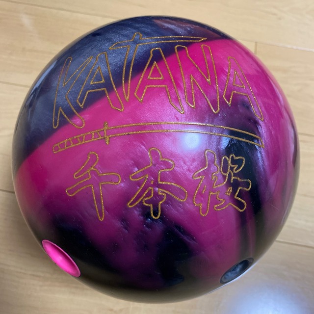 日本限定モデル】ヴァルキリー ボウリングボール 【公式通販】